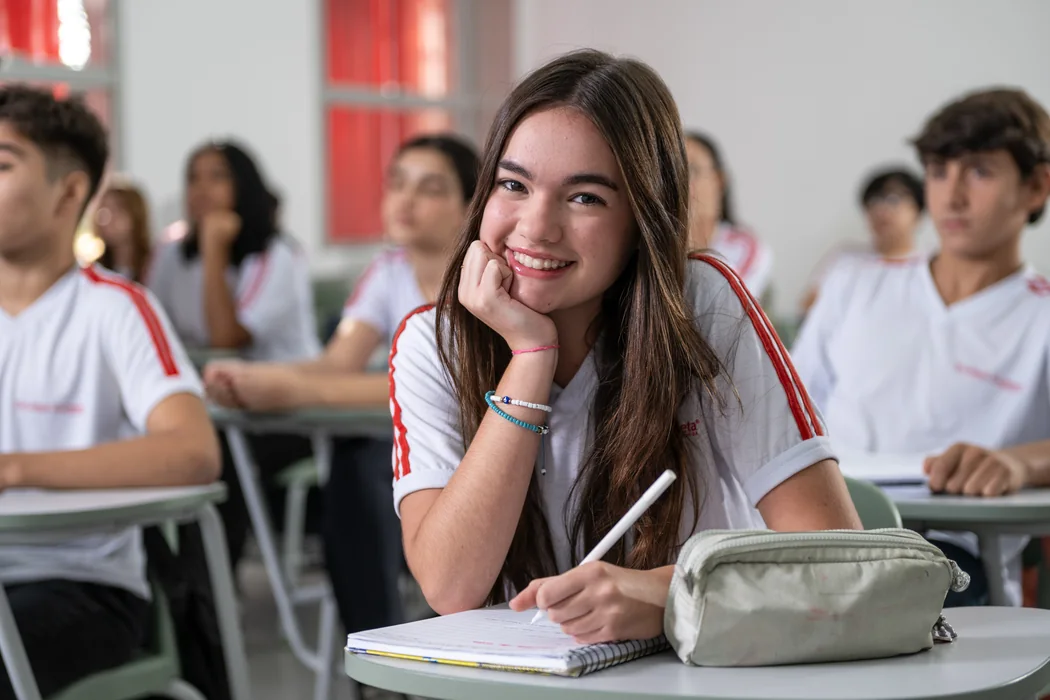 Estudante do Colégio Anchieta em sala de aula